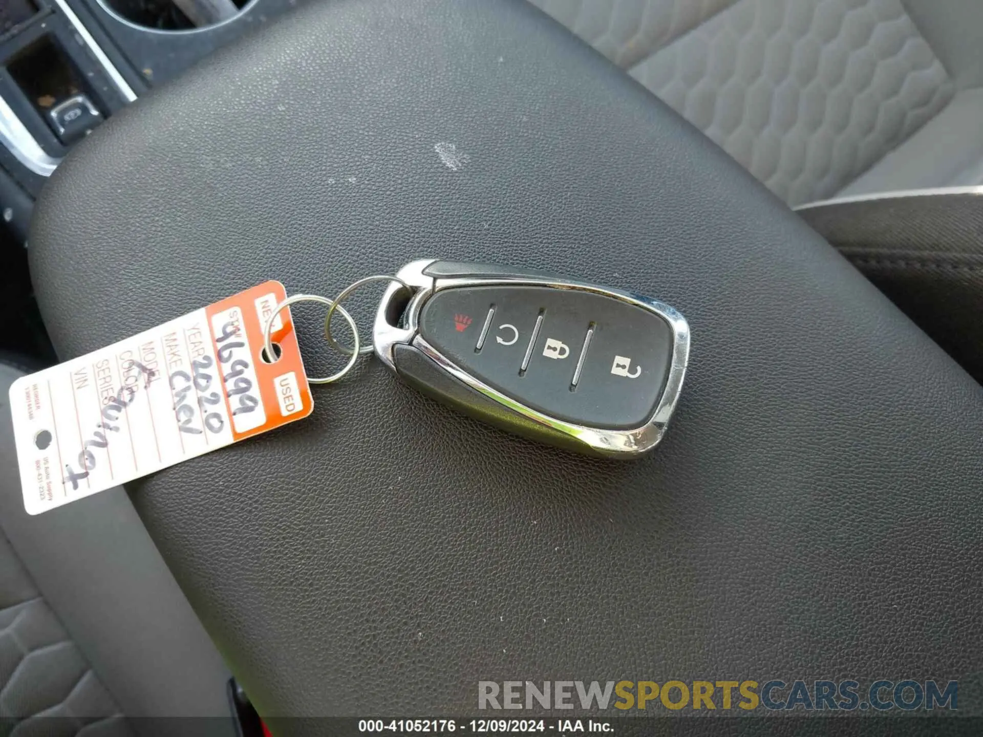 11 Photograph of a damaged car 2GNAX5EV1L6142412 CHEVROLET EQUINOX 2020