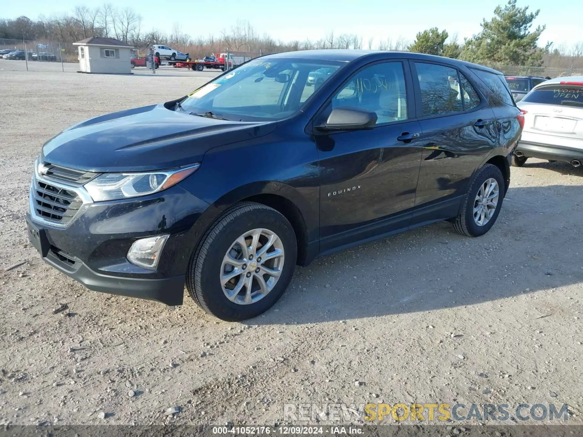 2 Photograph of a damaged car 2GNAX5EV1L6142412 CHEVROLET EQUINOX 2020