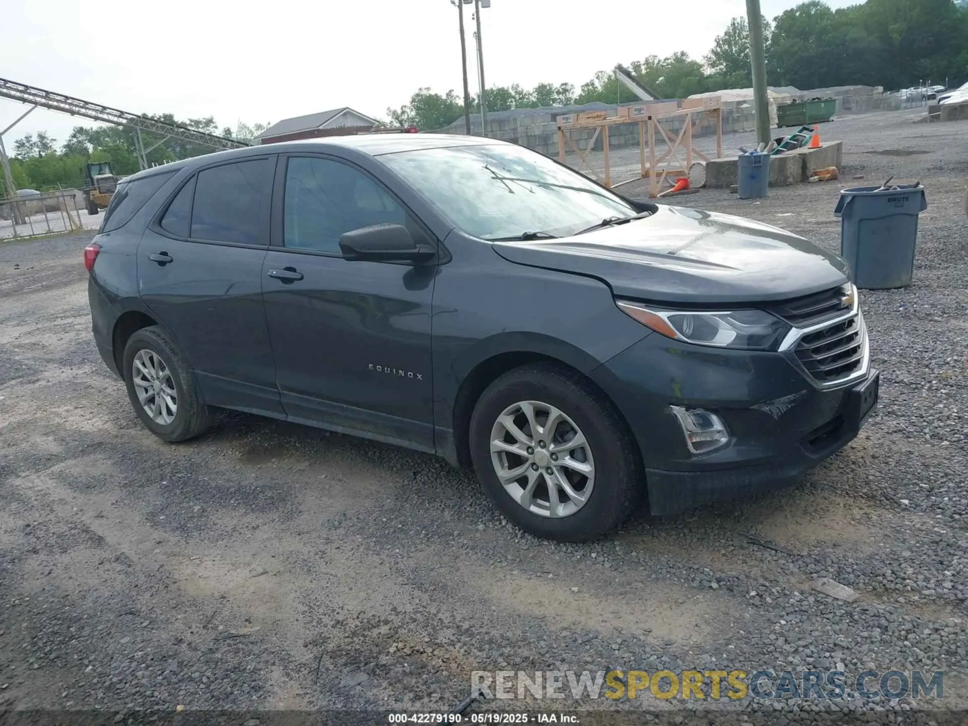 1 Photograph of a damaged car 2GNAX5EV1L6242235 CHEVROLET EQUINOX 2020