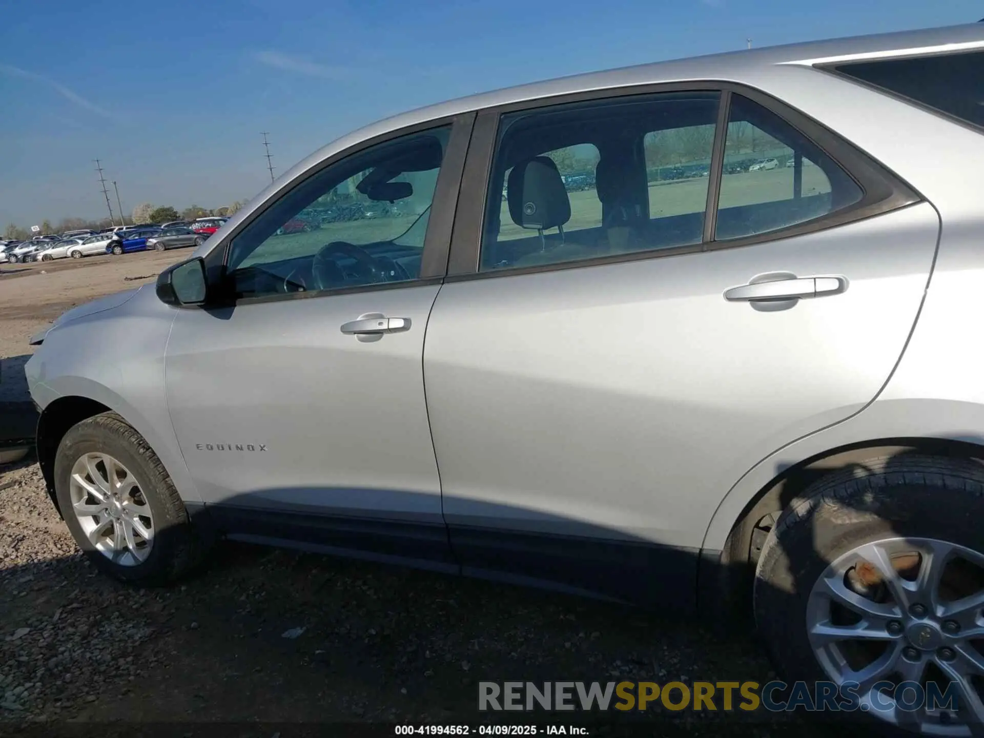 15 Photograph of a damaged car 2GNAX5EV3L6217482 CHEVROLET EQUINOX 2020