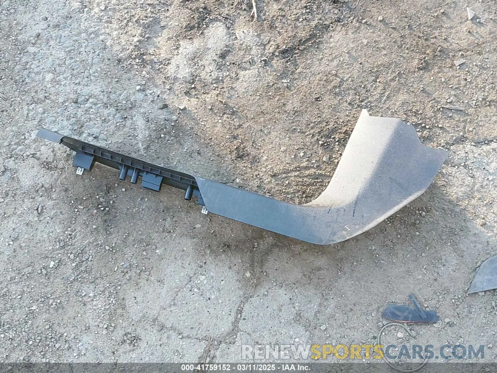 12 Photograph of a damaged car 2GNAX5EV5L6106934 CHEVROLET EQUINOX 2020