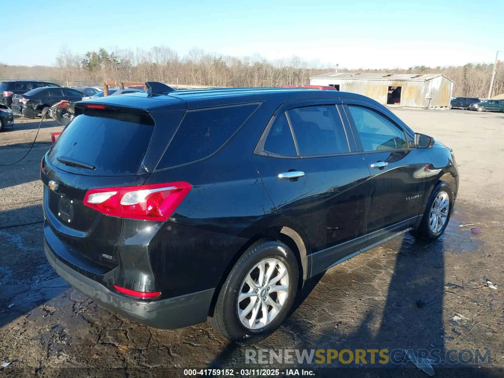 4 Photograph of a damaged car 2GNAX5EV5L6106934 CHEVROLET EQUINOX 2020