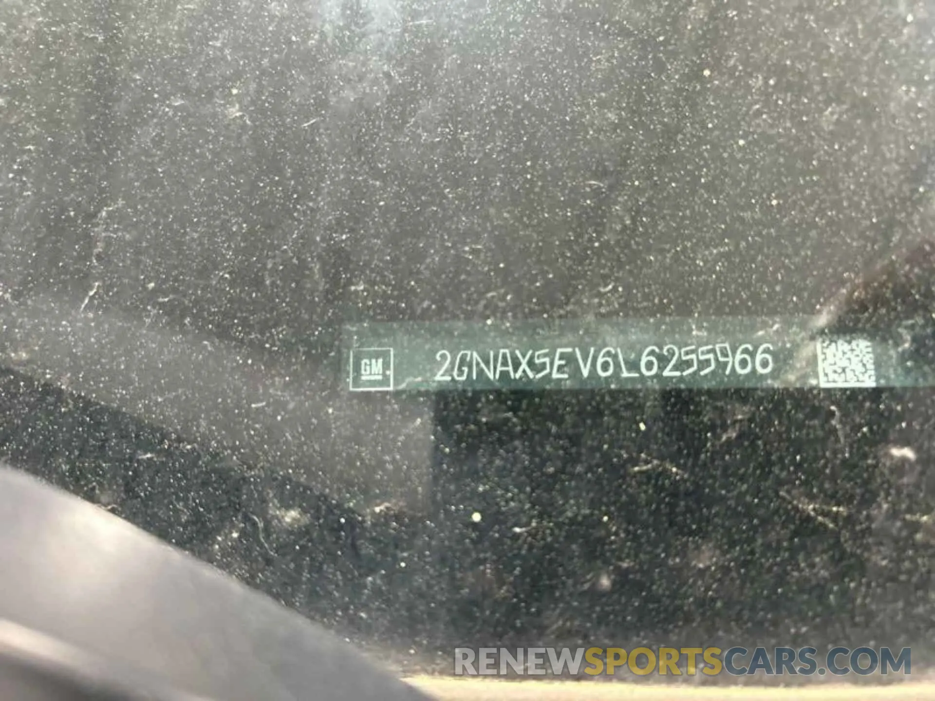 16 Photograph of a damaged car 2GNAX5EV6L6255966 CHEVROLET EQUINOX 2020