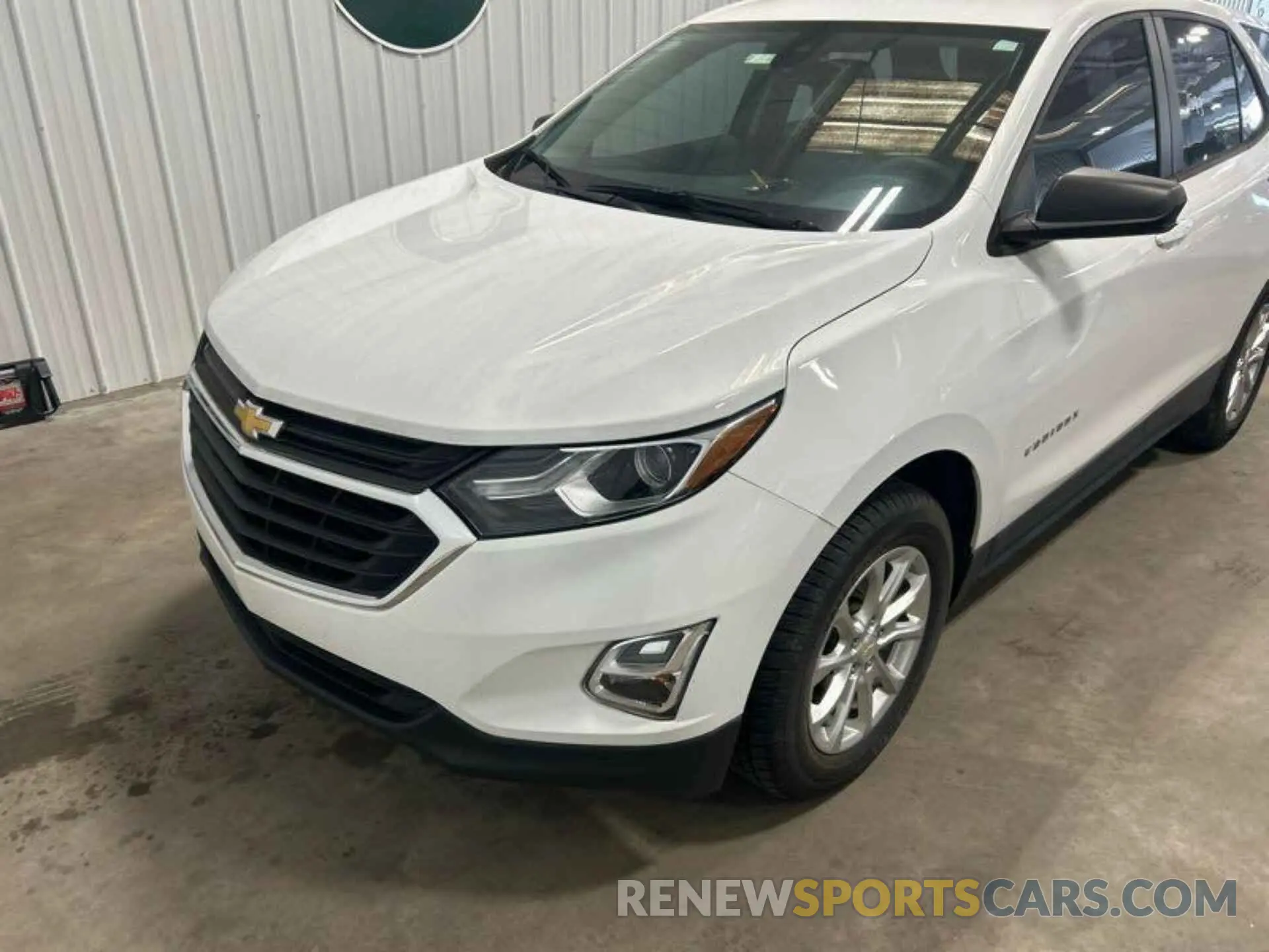 3 Photograph of a damaged car 2GNAX5EV6L6255966 CHEVROLET EQUINOX 2020
