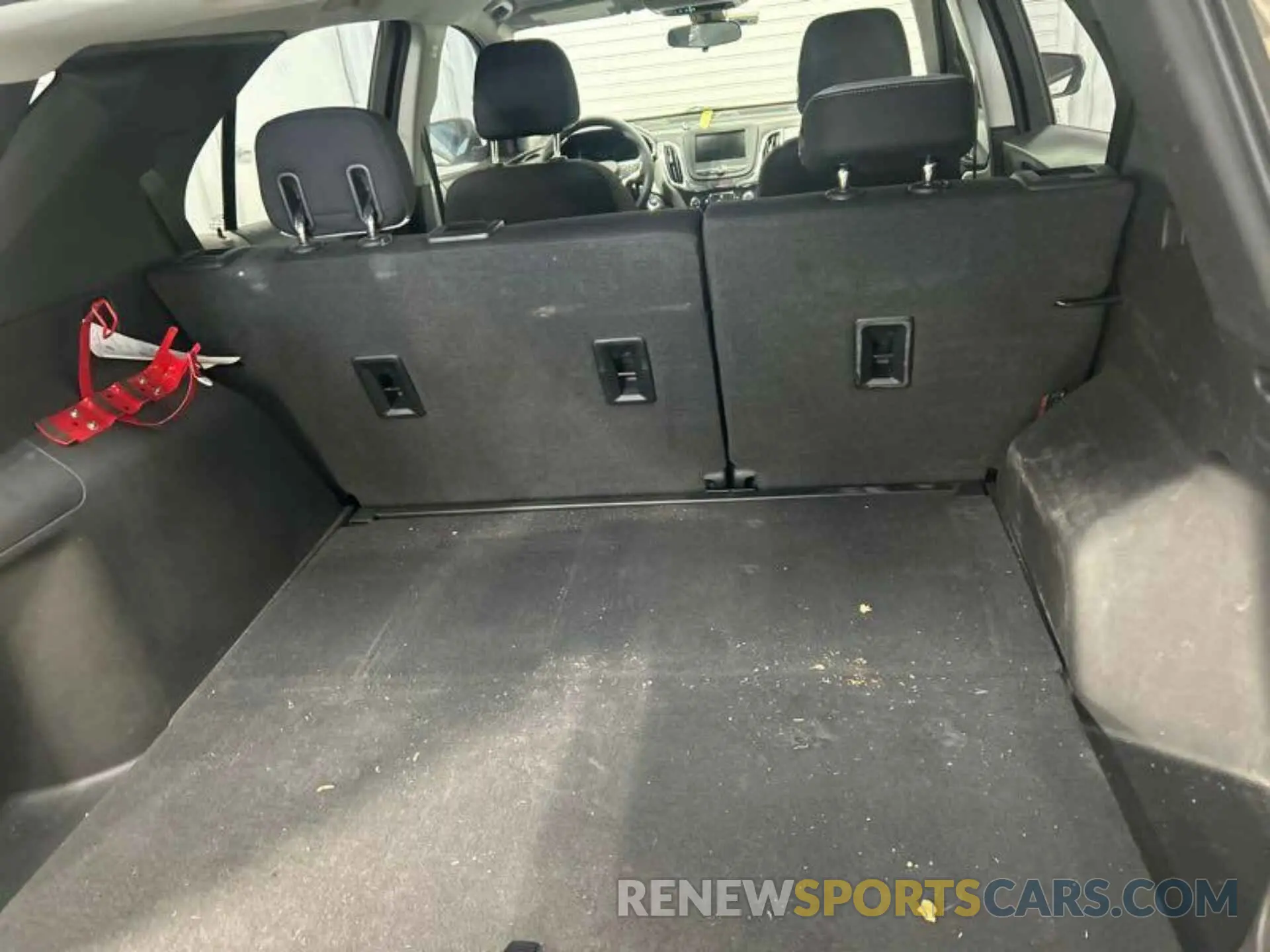 9 Photograph of a damaged car 2GNAX5EV6L6255966 CHEVROLET EQUINOX 2020