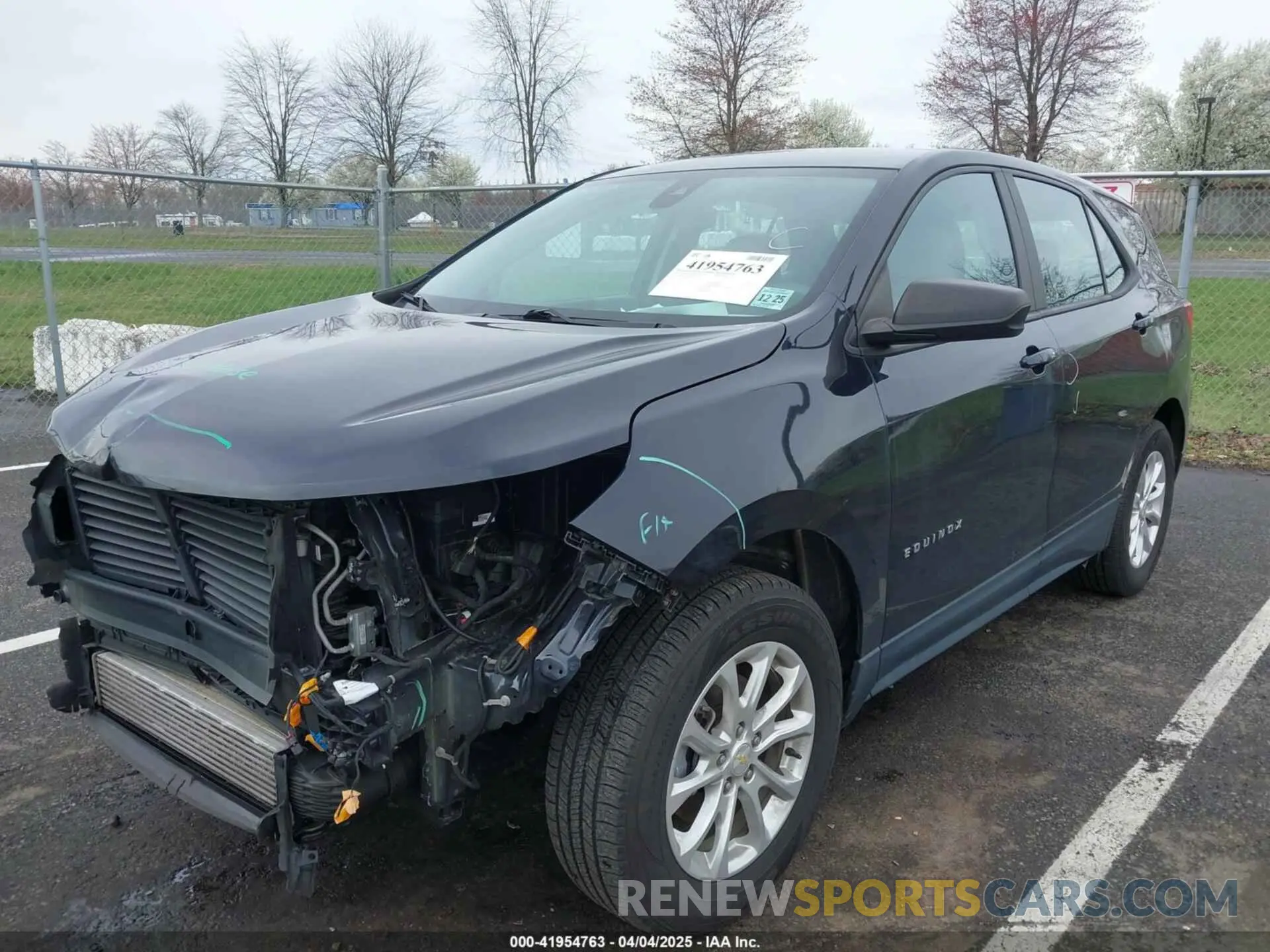 18 Photograph of a damaged car 2GNAX5EV7L6207540 CHEVROLET EQUINOX 2020