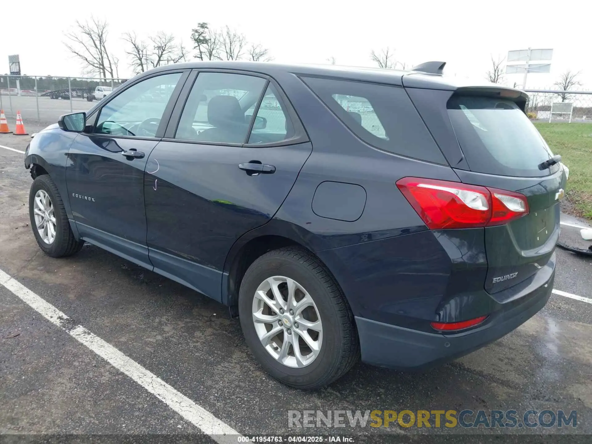 3 Photograph of a damaged car 2GNAX5EV7L6207540 CHEVROLET EQUINOX 2020