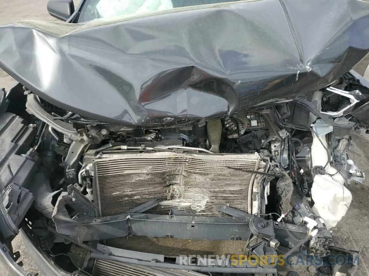 12 Photograph of a damaged car 2GNAX5EV8L6208311 CHEVROLET EQUINOX 2020