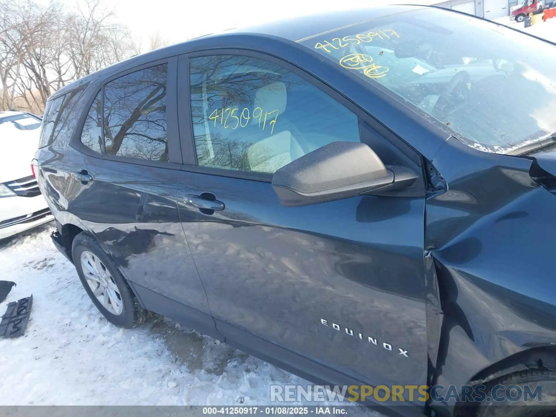 14 Photograph of a damaged car 2GNAX5EVXL6246753 CHEVROLET EQUINOX 2020