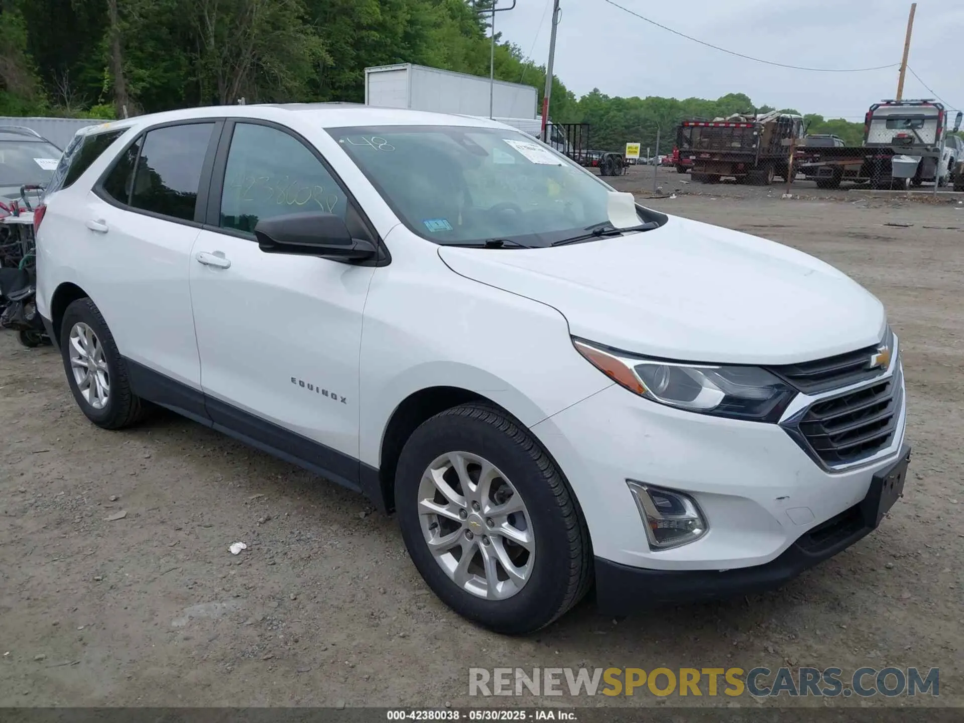 1 Photograph of a damaged car 2GNAXFEV0L6204663 CHEVROLET EQUINOX 2020