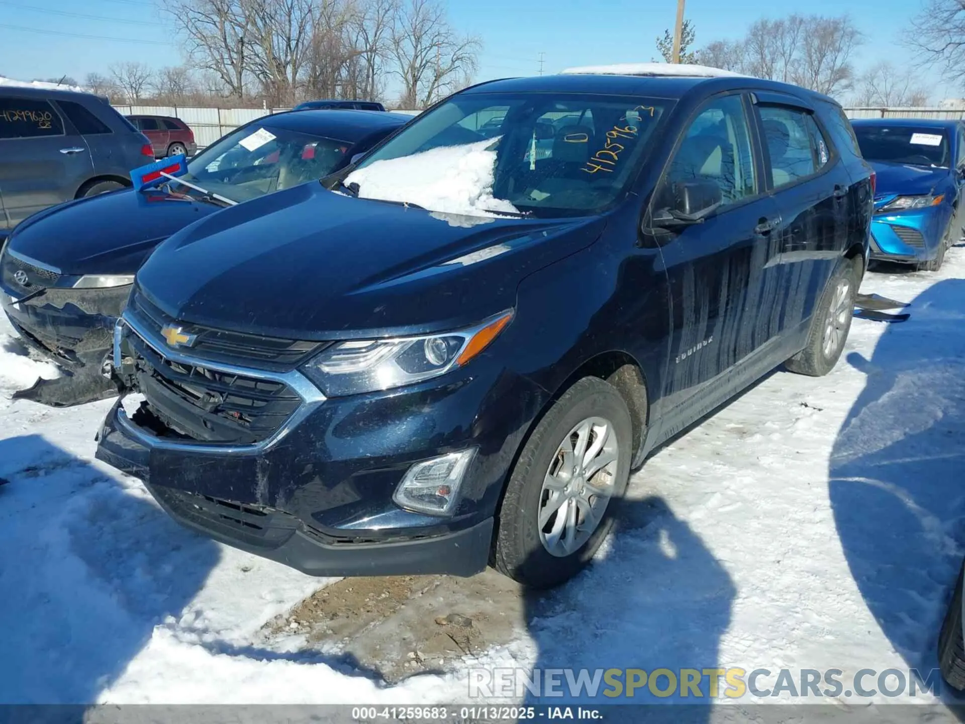 2 Photograph of a damaged car 2GNAXFEV1L6141055 CHEVROLET EQUINOX 2020