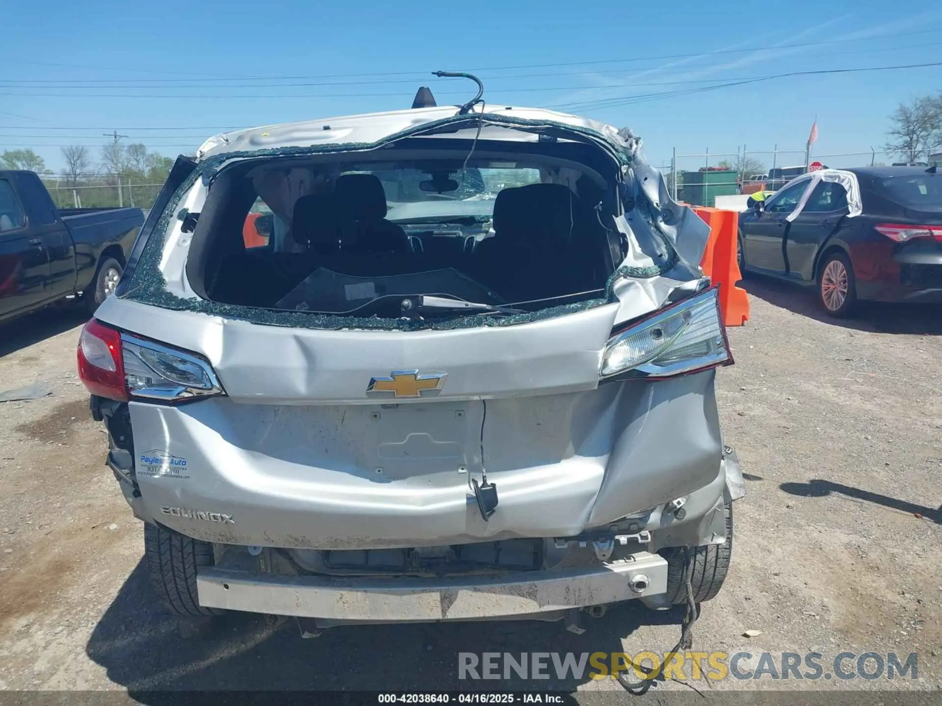 16 Photograph of a damaged car 2GNAXFEV9L6182260 CHEVROLET EQUINOX 2020