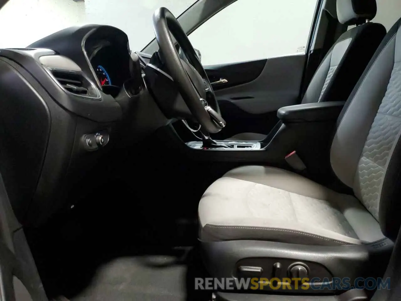 7 Photograph of a damaged car 2GNAXHEV0L6112948 CHEVROLET EQUINOX 2020