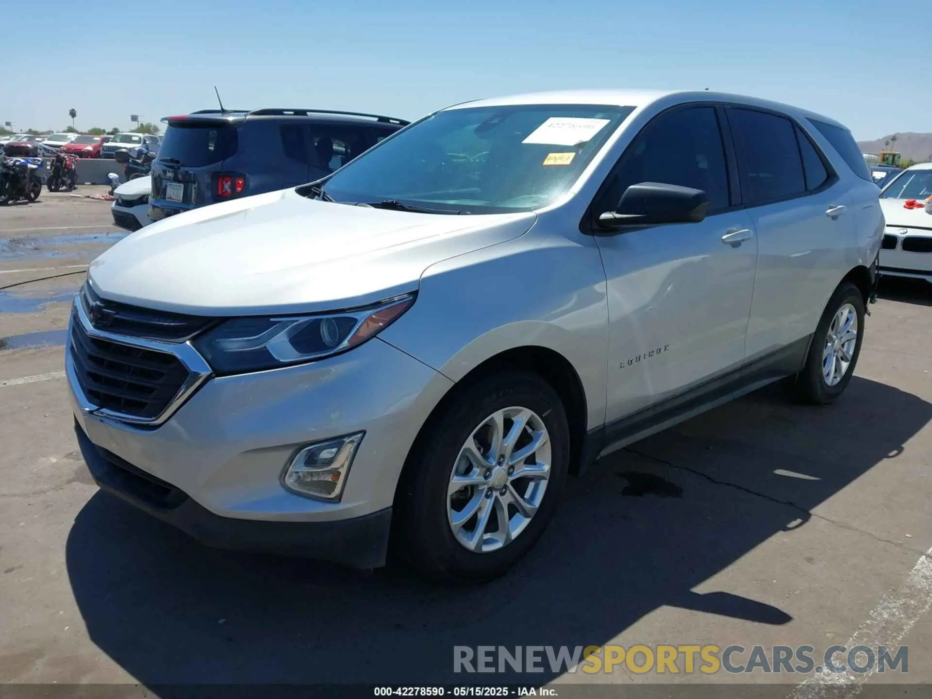 2 Photograph of a damaged car 2GNAXHEV0L6126395 CHEVROLET EQUINOX 2020