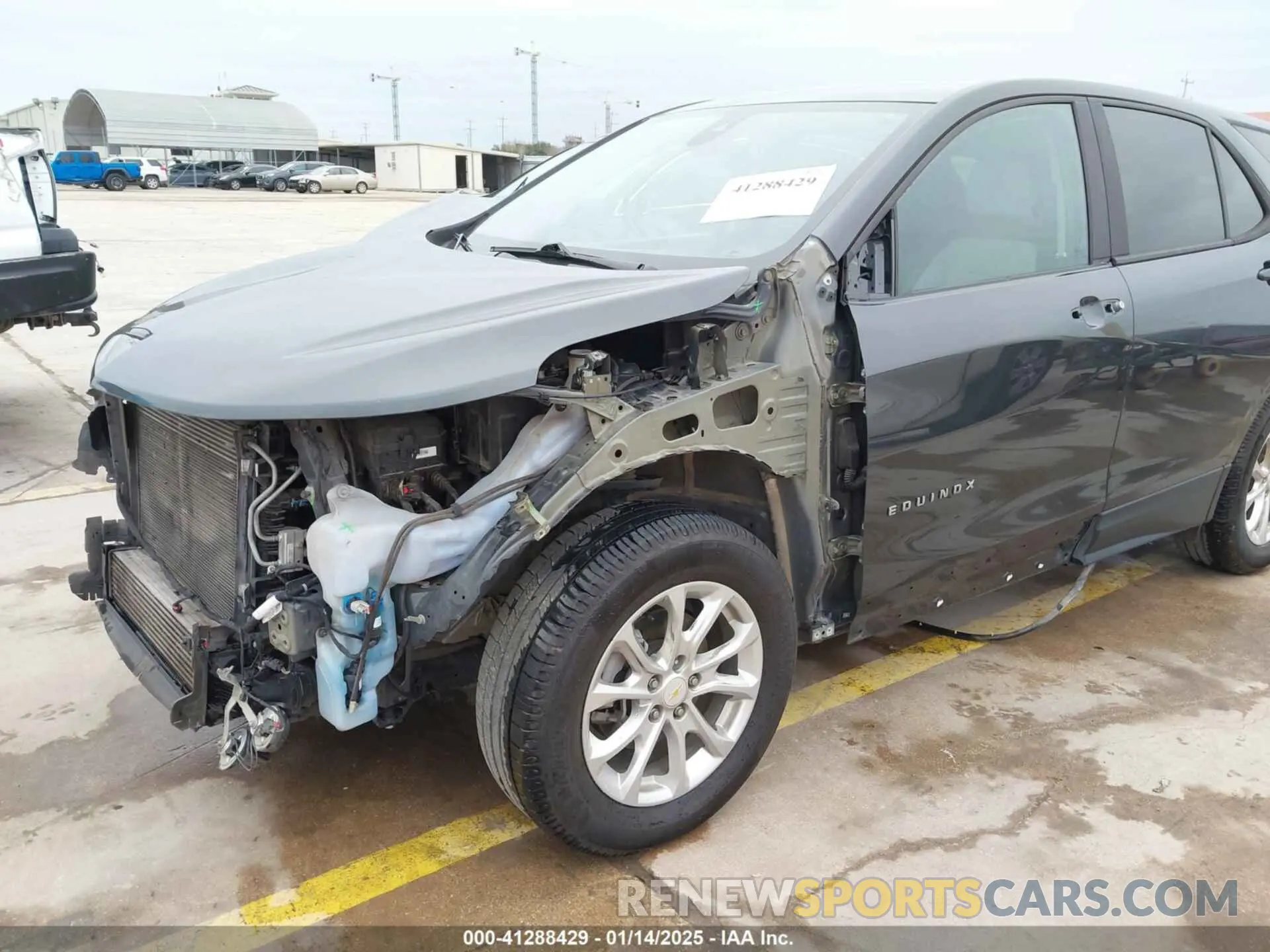 6 Photograph of a damaged car 2GNAXHEV0L6166993 CHEVROLET EQUINOX 2020