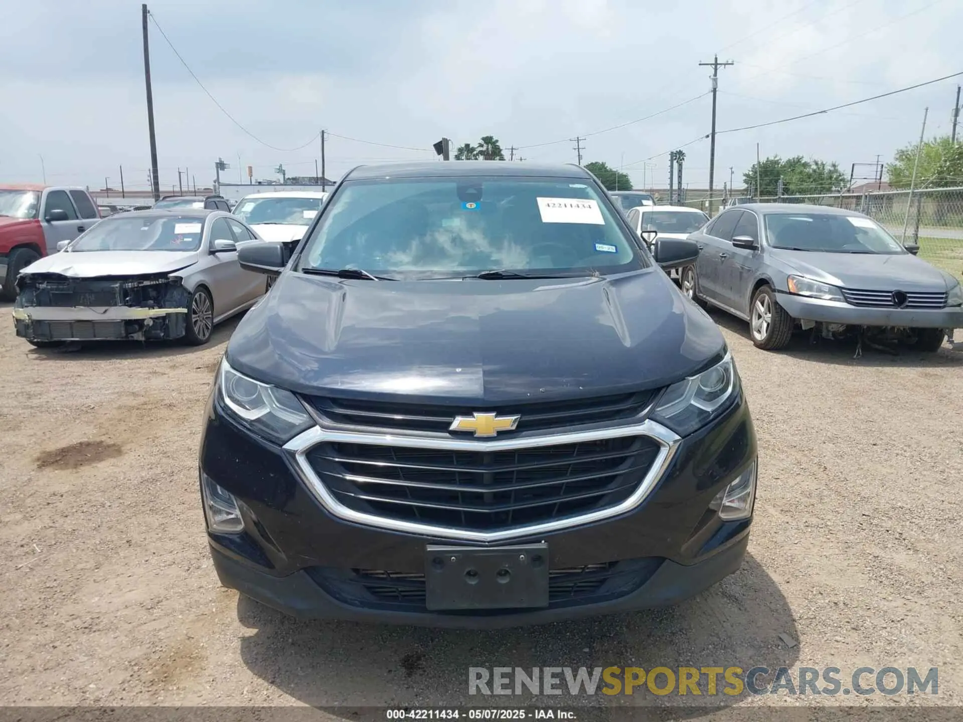 6 Photograph of a damaged car 2GNAXHEV0L6203458 CHEVROLET EQUINOX 2020