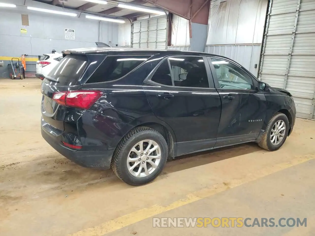 3 Photograph of a damaged car 2GNAXHEV1L6133761 CHEVROLET EQUINOX 2020