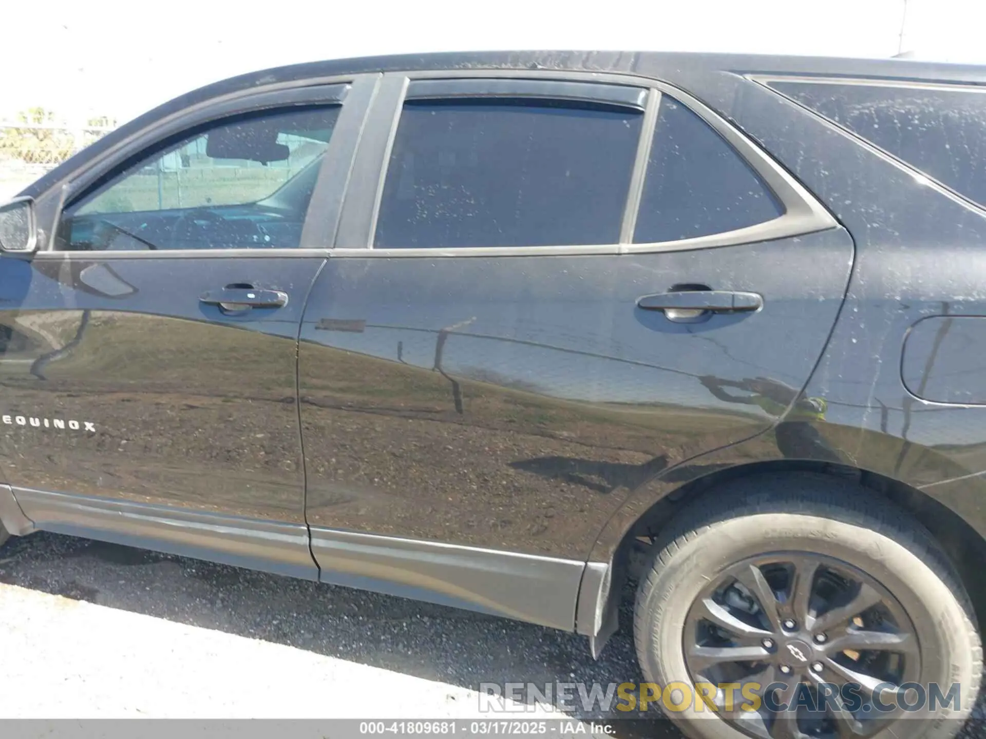 14 Photograph of a damaged car 2GNAXHEV1L6158532 CHEVROLET EQUINOX 2020