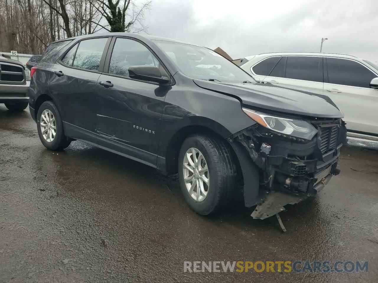 4 Photograph of a damaged car 2GNAXHEV1L6190249 CHEVROLET EQUINOX 2020