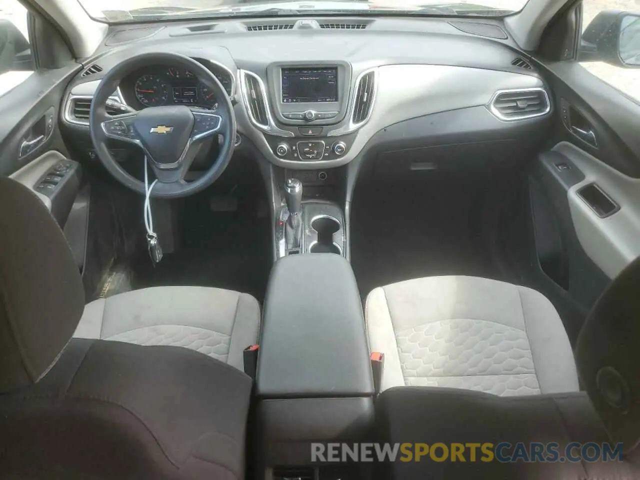 8 Photograph of a damaged car 2GNAXHEV1L6209835 CHEVROLET EQUINOX 2020