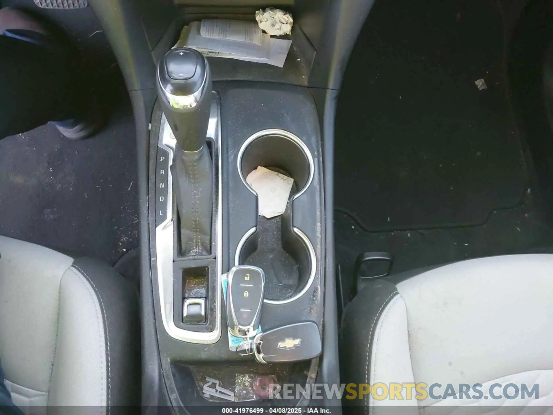 11 Photograph of a damaged car 2GNAXHEV1L6237036 CHEVROLET EQUINOX 2020