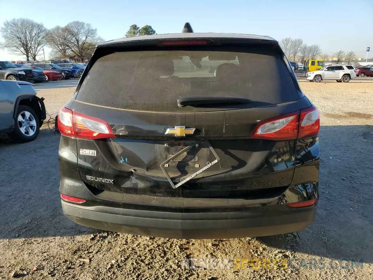 6 Photograph of a damaged car 2GNAXHEV2L6124888 CHEVROLET EQUINOX 2020