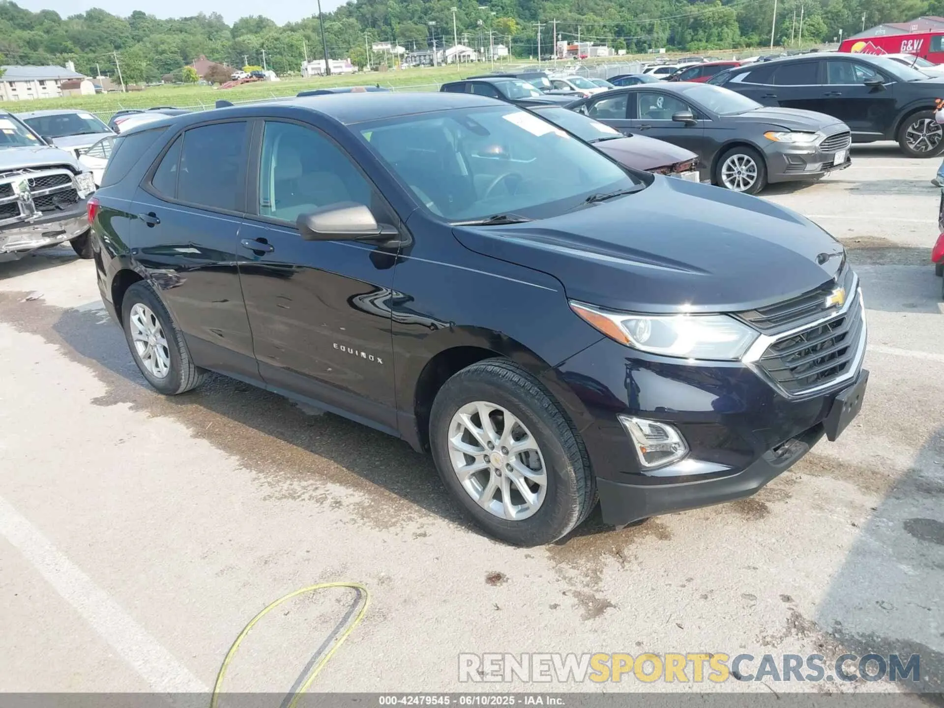 1 Photograph of a damaged car 2GNAXHEV2L6188154 CHEVROLET EQUINOX 2020
