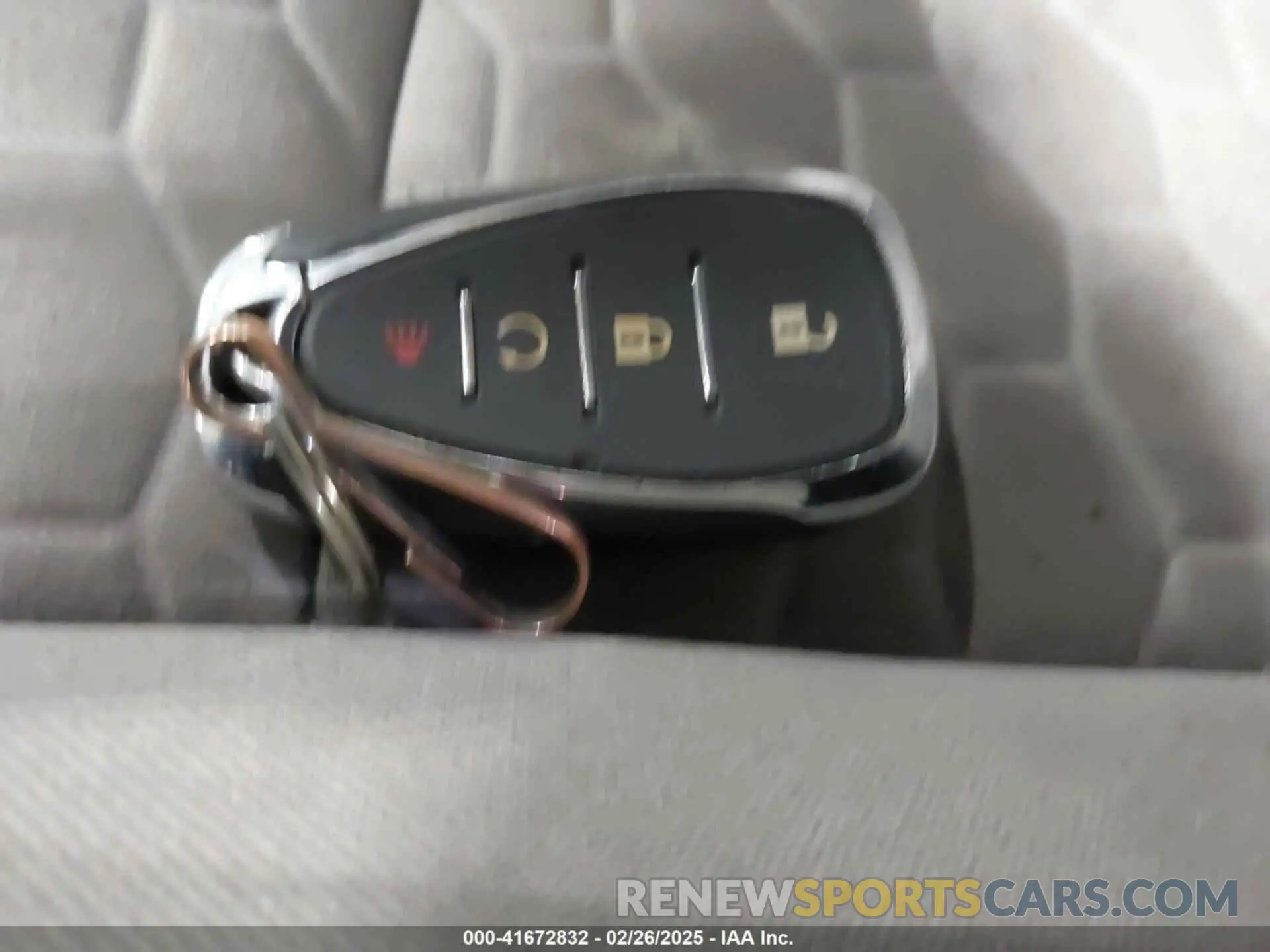 11 Photograph of a damaged car 2GNAXHEV2L6232525 CHEVROLET EQUINOX 2020