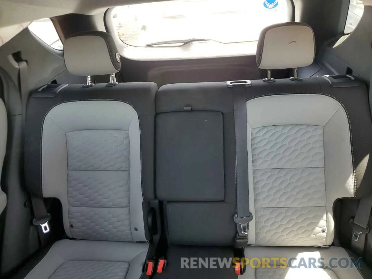 10 Photograph of a damaged car 2GNAXHEV3L6149833 CHEVROLET EQUINOX 2020