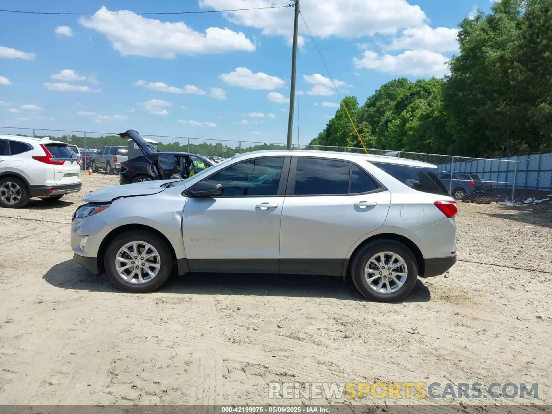 13 Photograph of a damaged car 2GNAXHEV3L6173341 CHEVROLET EQUINOX 2020