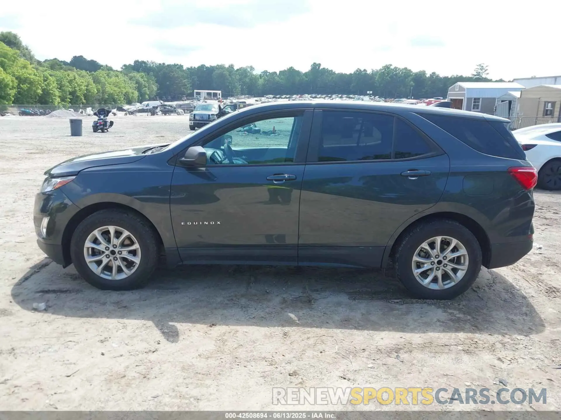 14 Photograph of a damaged car 2GNAXHEV3L6191693 CHEVROLET EQUINOX 2020