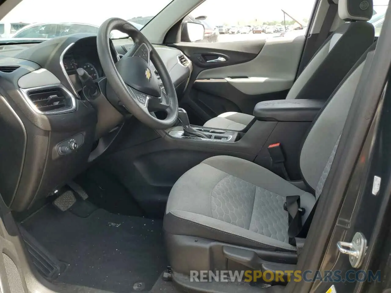 7 Photograph of a damaged car 2GNAXHEV3L6197722 CHEVROLET EQUINOX 2020