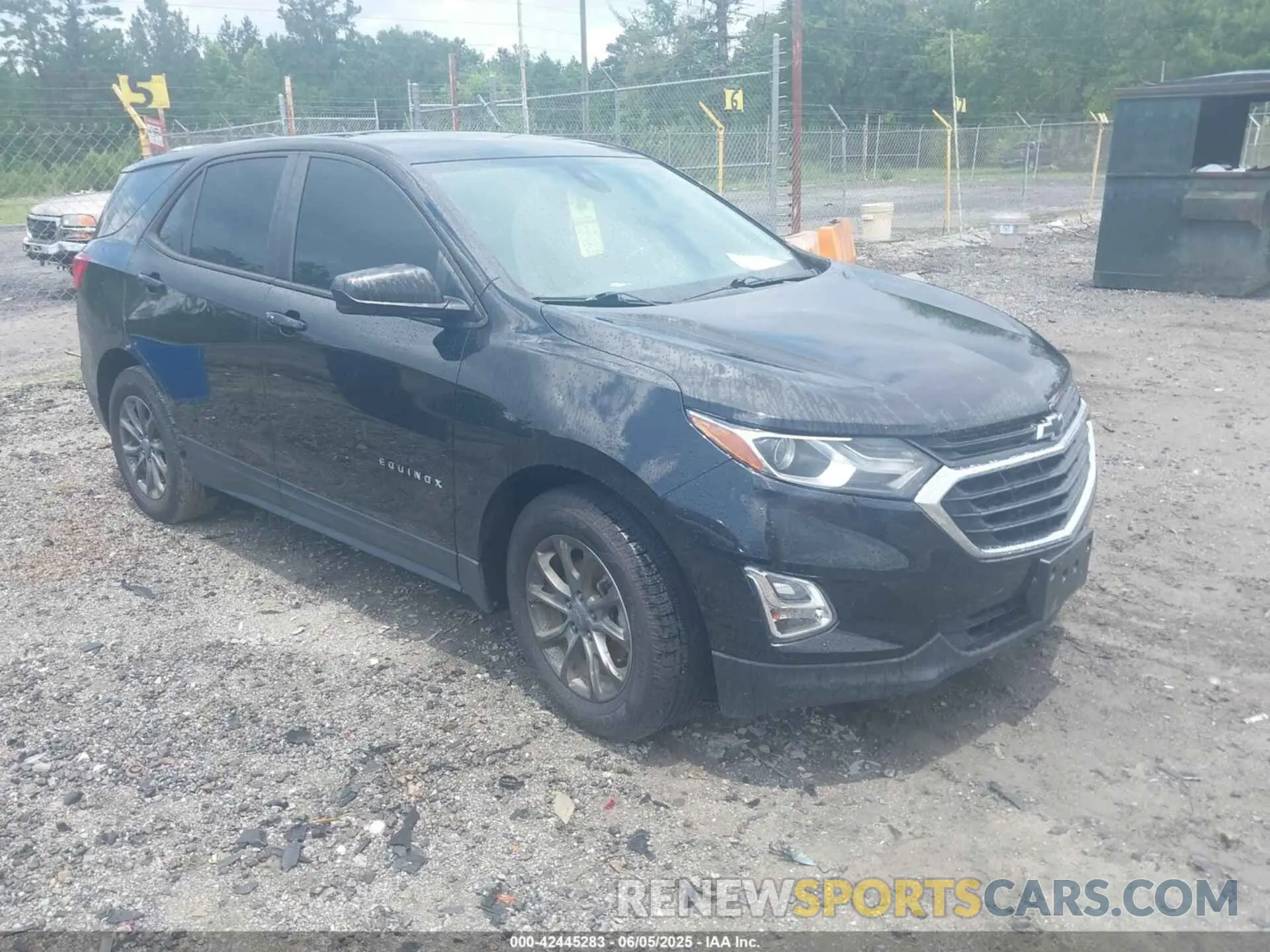 1 Photograph of a damaged car 2GNAXHEV3L6269504 CHEVROLET EQUINOX 2020
