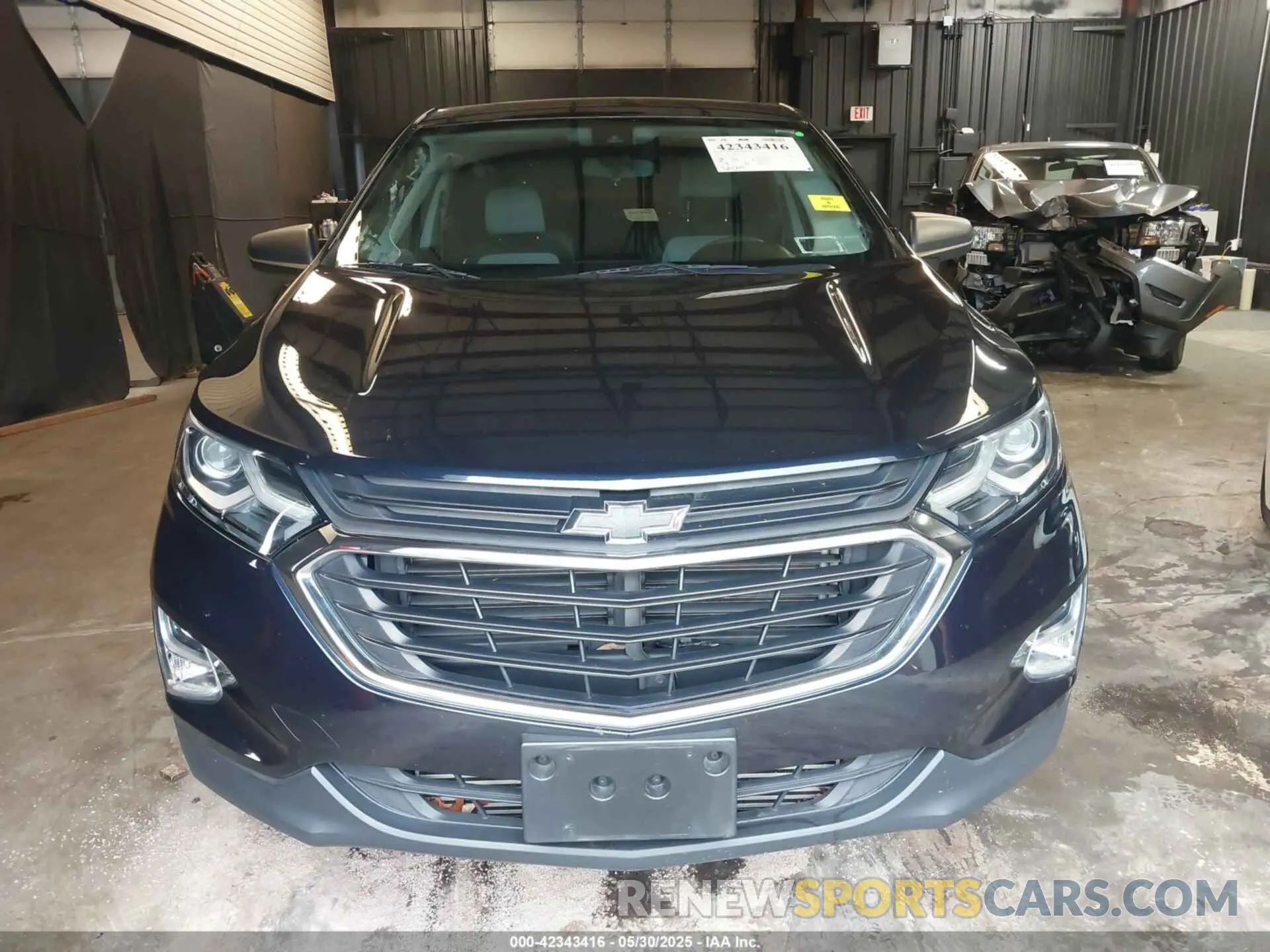 12 Photograph of a damaged car 2GNAXHEV4L6168472 CHEVROLET EQUINOX 2020