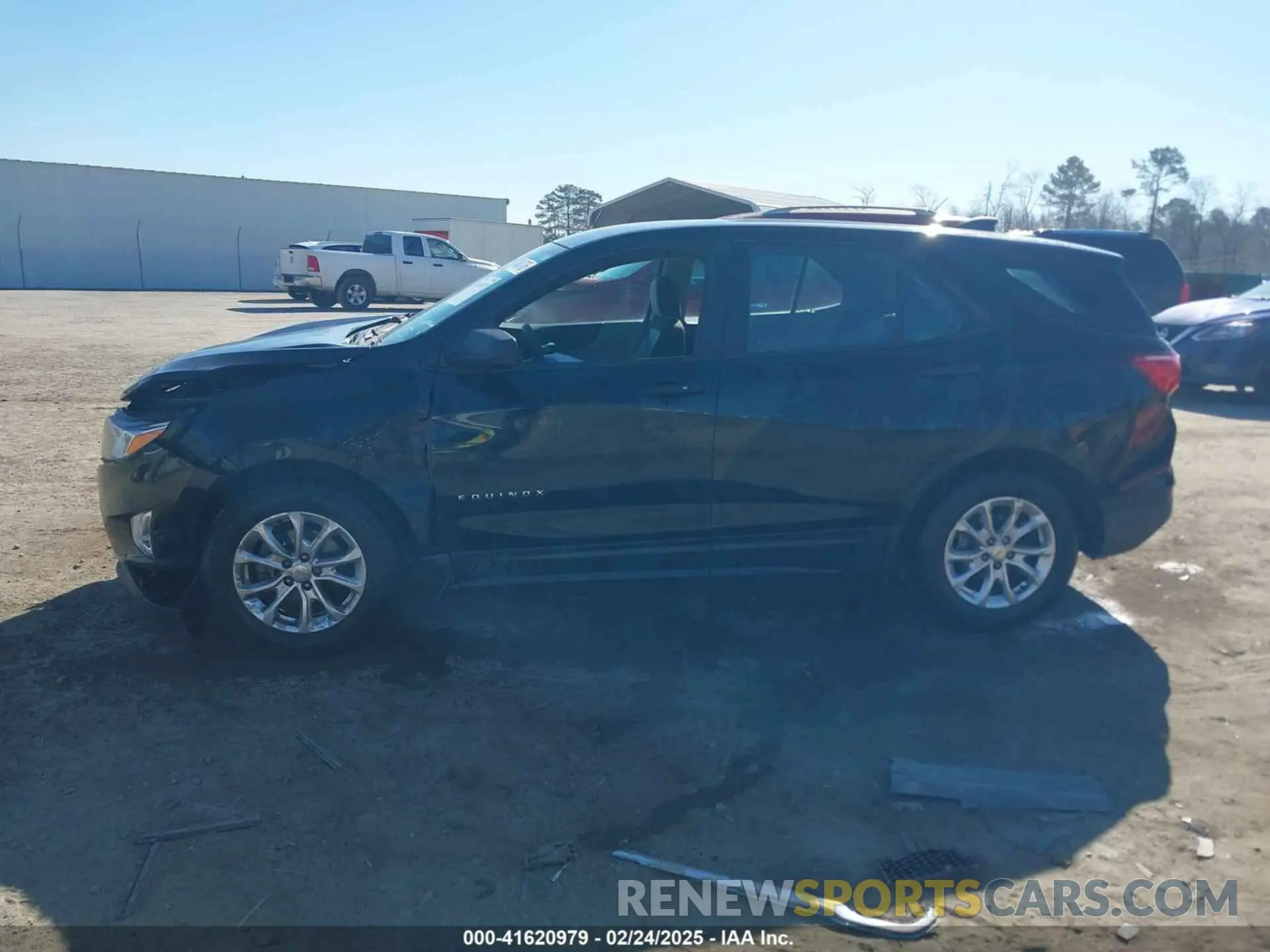 14 Photograph of a damaged car 2GNAXHEV4L6205911 CHEVROLET EQUINOX 2020