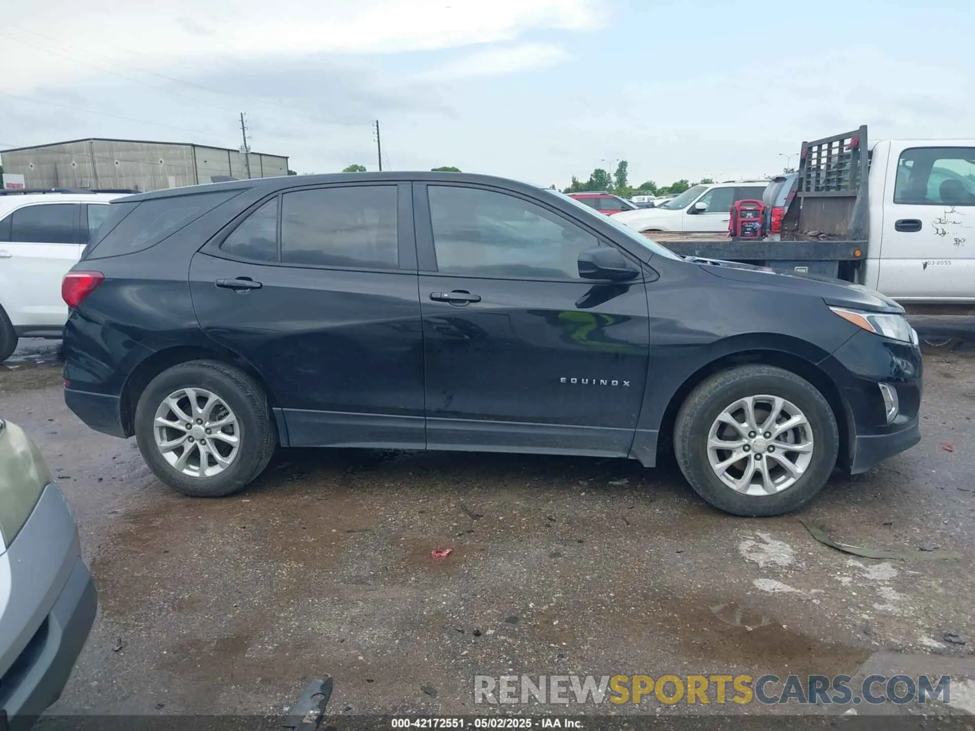 13 Photograph of a damaged car 2GNAXHEV4L6209134 CHEVROLET EQUINOX 2020