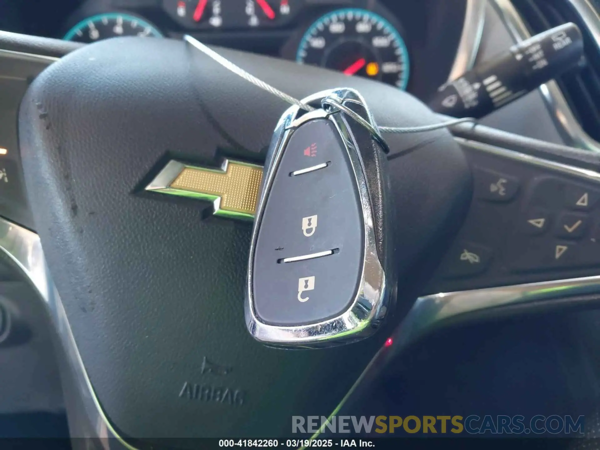 11 Photograph of a damaged car 2GNAXHEV4L6251819 CHEVROLET EQUINOX 2020