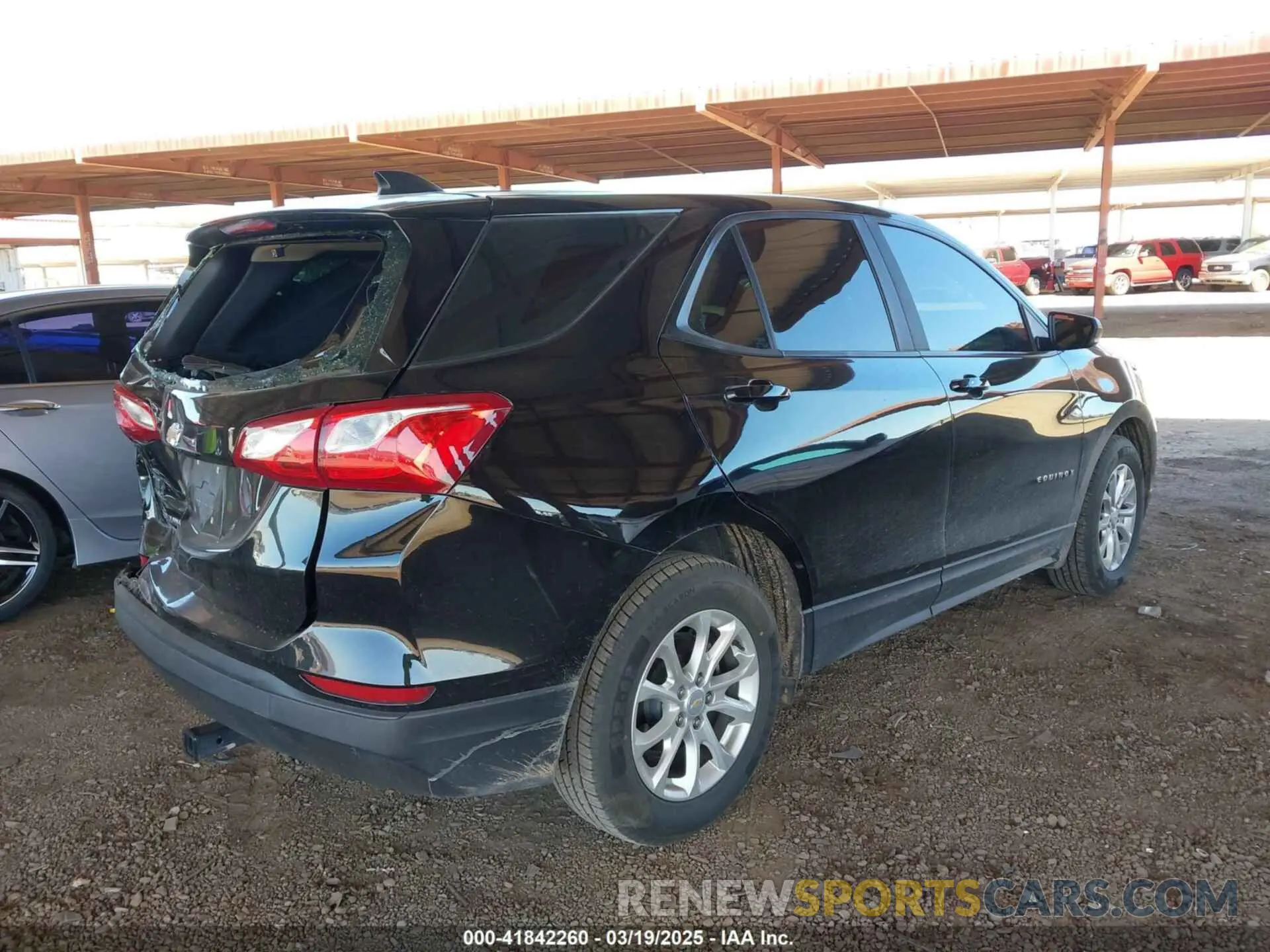 4 Photograph of a damaged car 2GNAXHEV4L6251819 CHEVROLET EQUINOX 2020