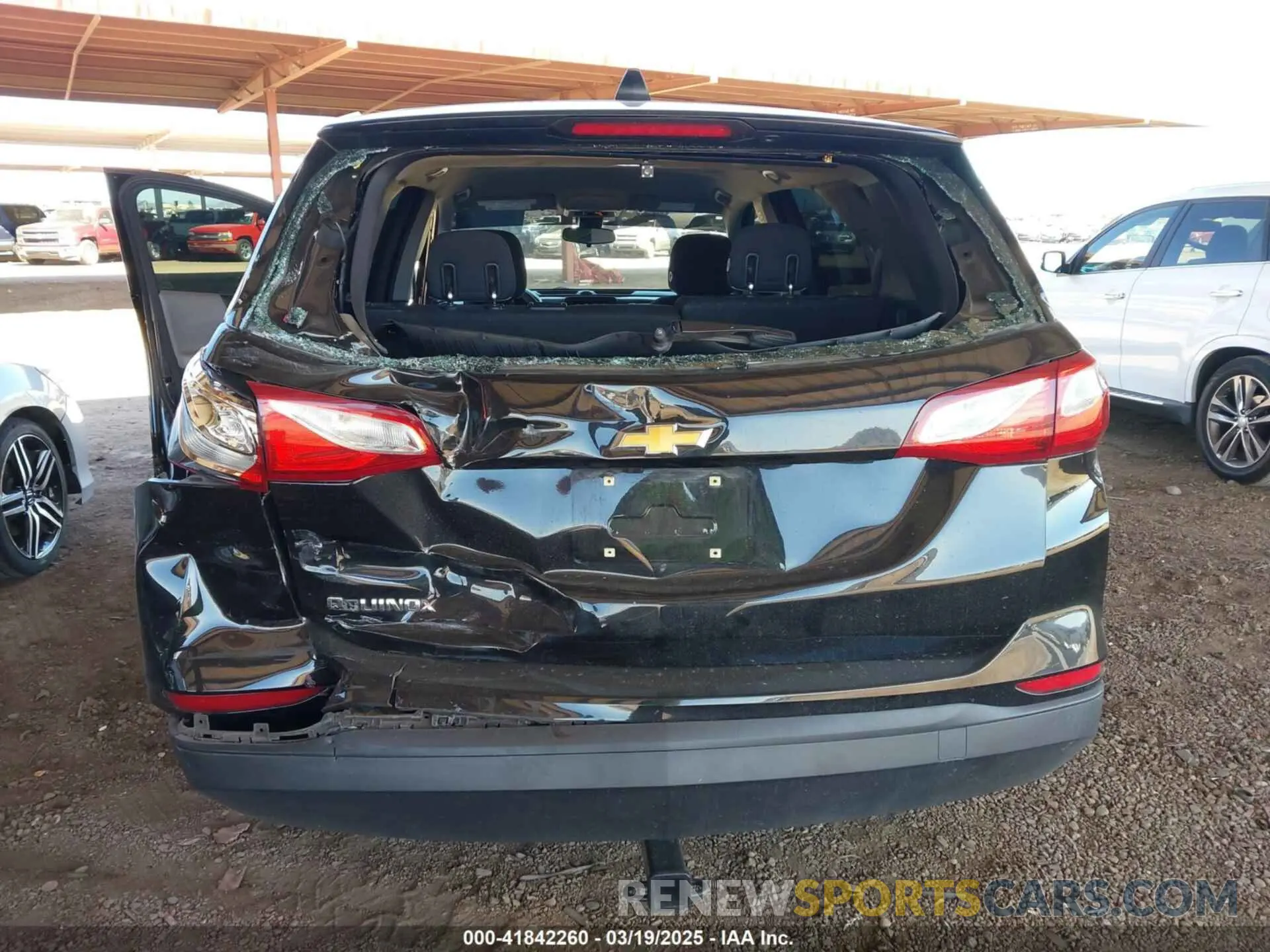 6 Photograph of a damaged car 2GNAXHEV4L6251819 CHEVROLET EQUINOX 2020