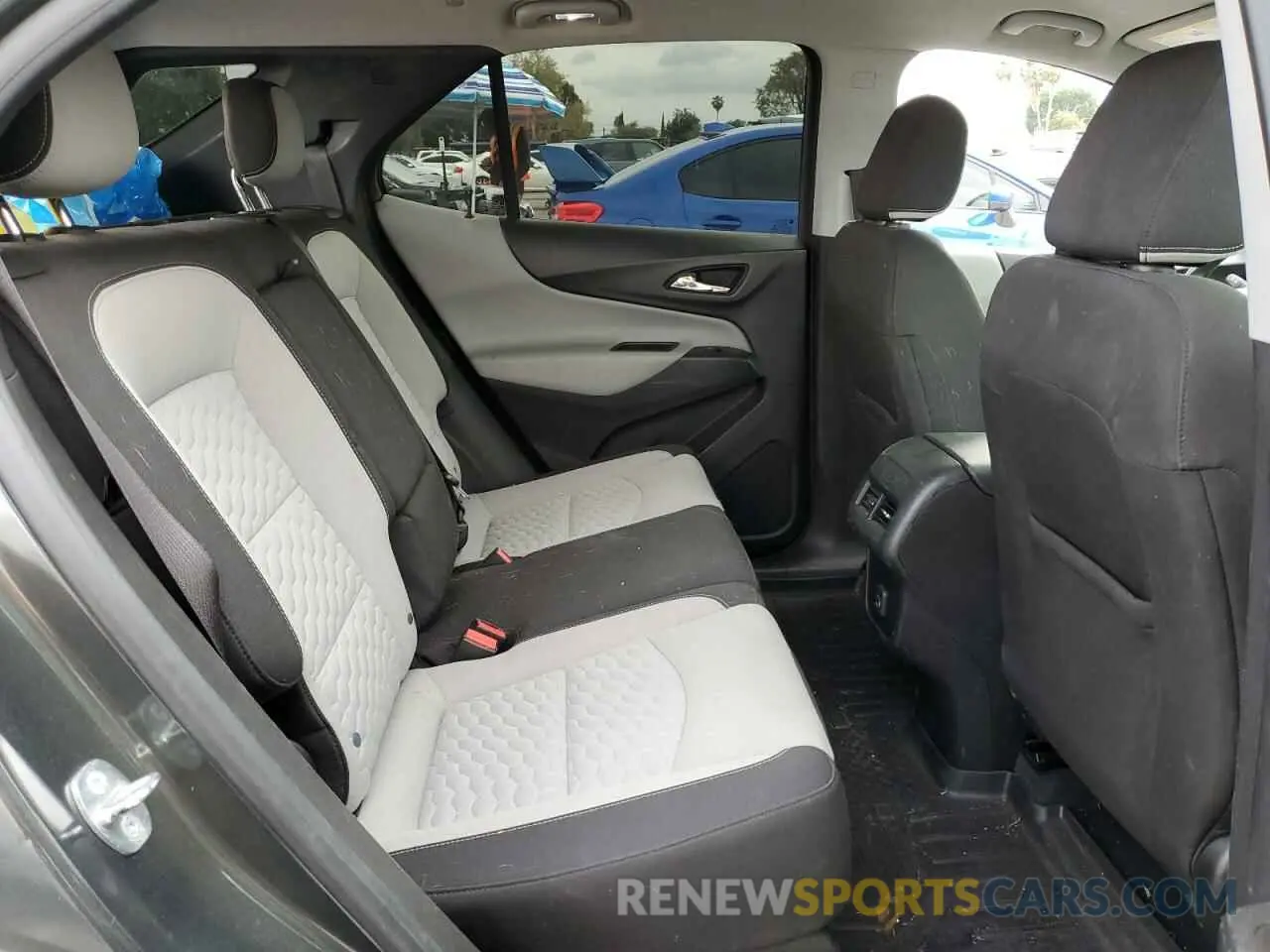 11 Photograph of a damaged car 2GNAXHEV4L6277921 CHEVROLET EQUINOX 2020