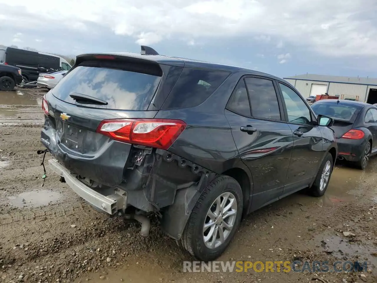 3 Photograph of a damaged car 2GNAXHEV5L6111049 CHEVROLET EQUINOX 2020