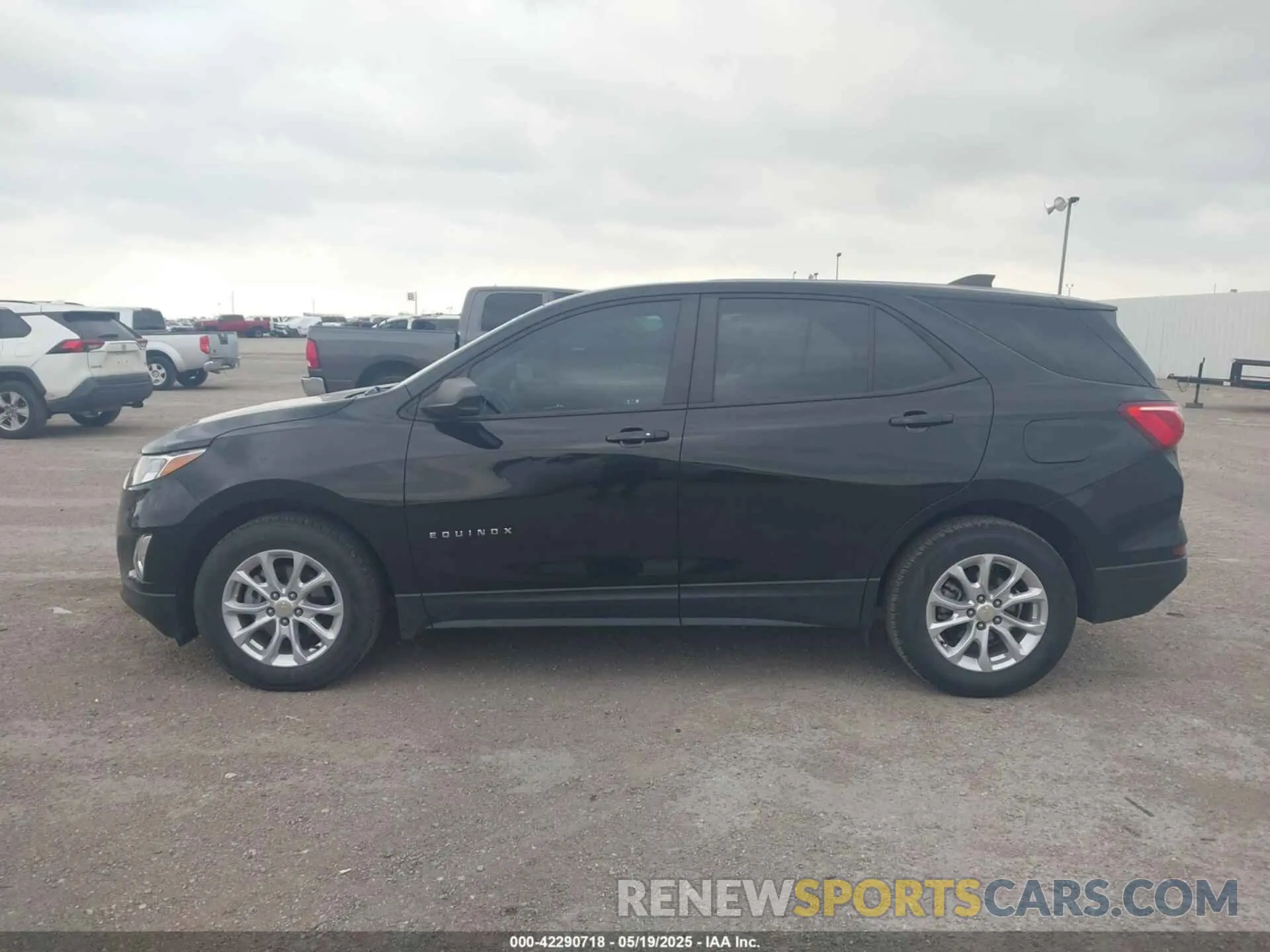 14 Photograph of a damaged car 2GNAXHEV5L6269763 CHEVROLET EQUINOX 2020