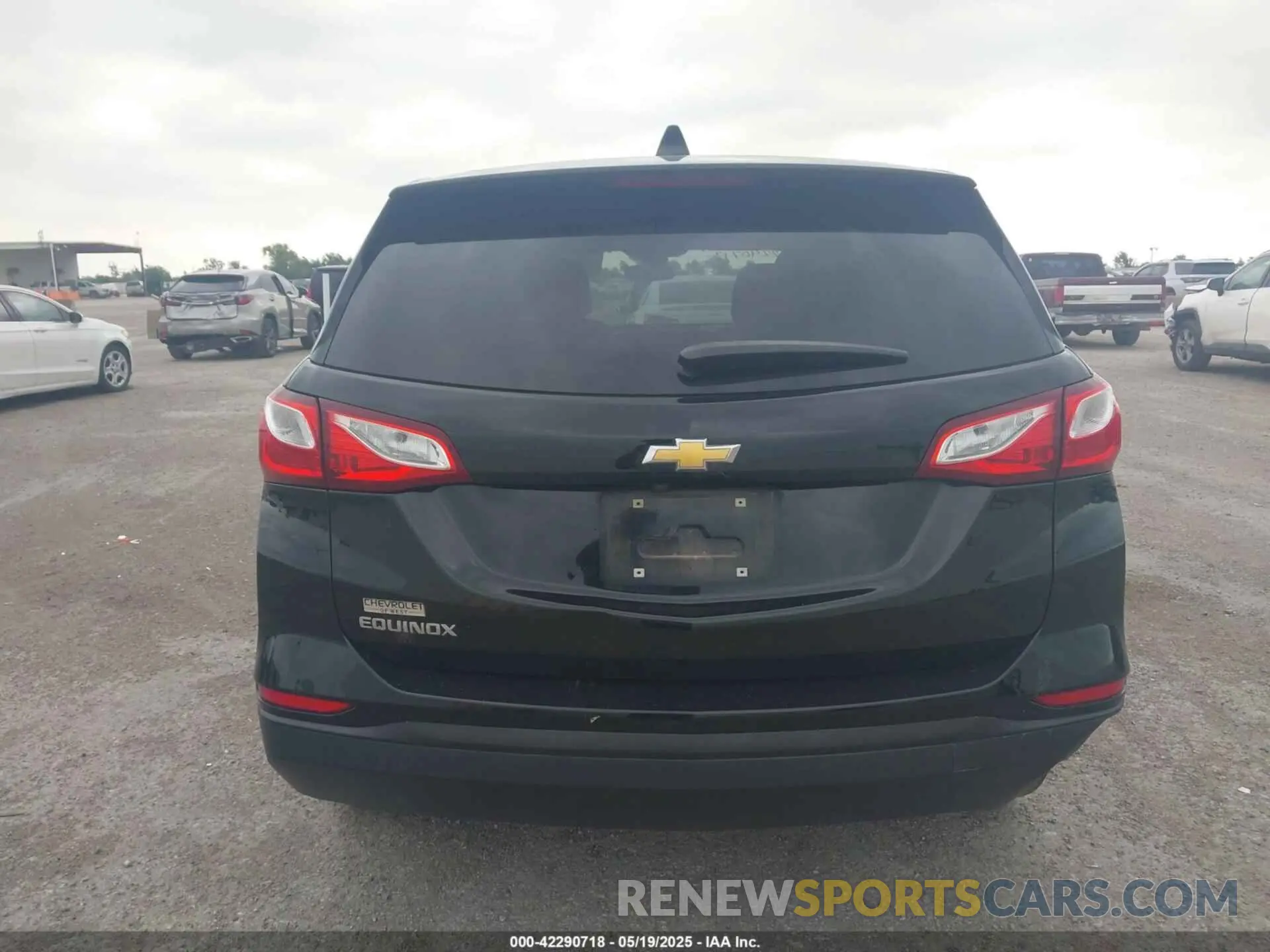 16 Photograph of a damaged car 2GNAXHEV5L6269763 CHEVROLET EQUINOX 2020