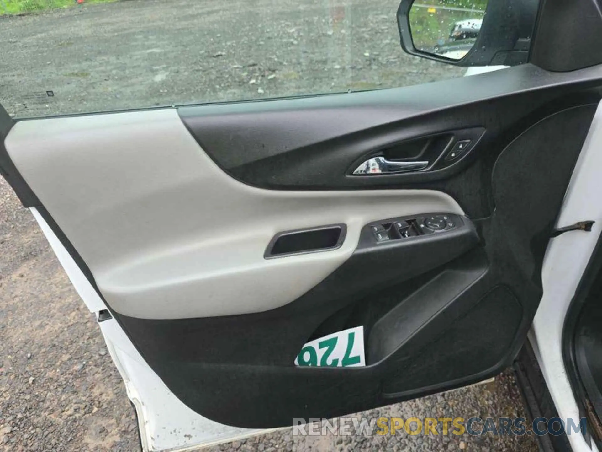 14 Photograph of a damaged car 2GNAXHEV6L6135036 CHEVROLET EQUINOX 2020