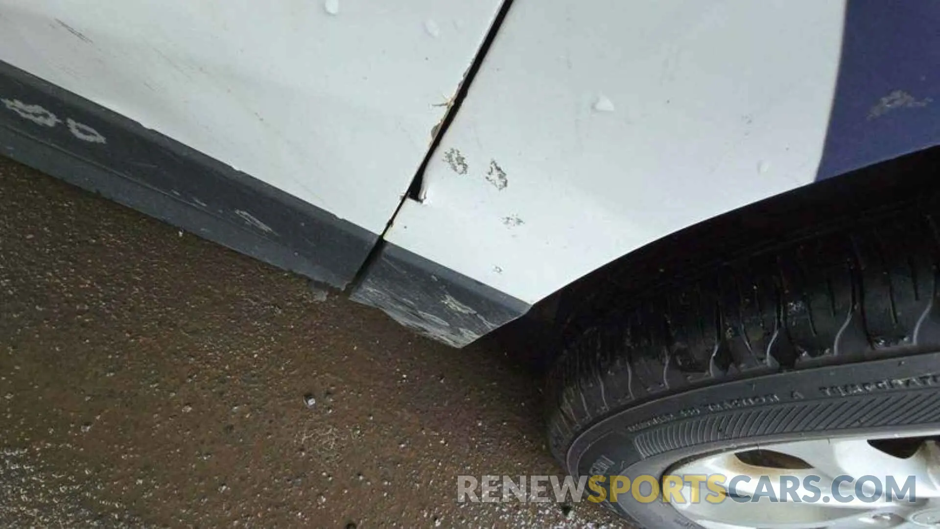22 Photograph of a damaged car 2GNAXHEV6L6135036 CHEVROLET EQUINOX 2020