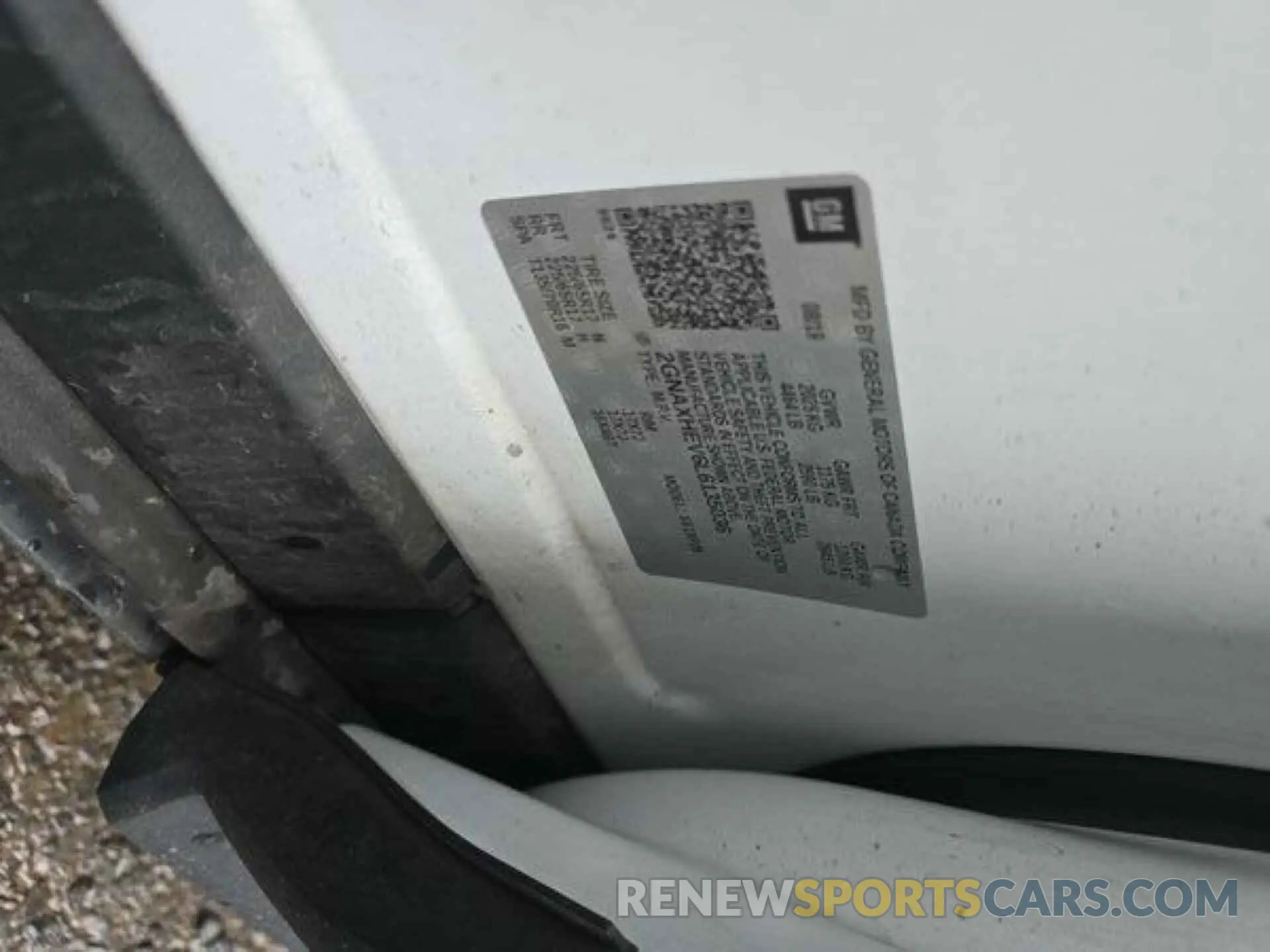 25 Photograph of a damaged car 2GNAXHEV6L6135036 CHEVROLET EQUINOX 2020