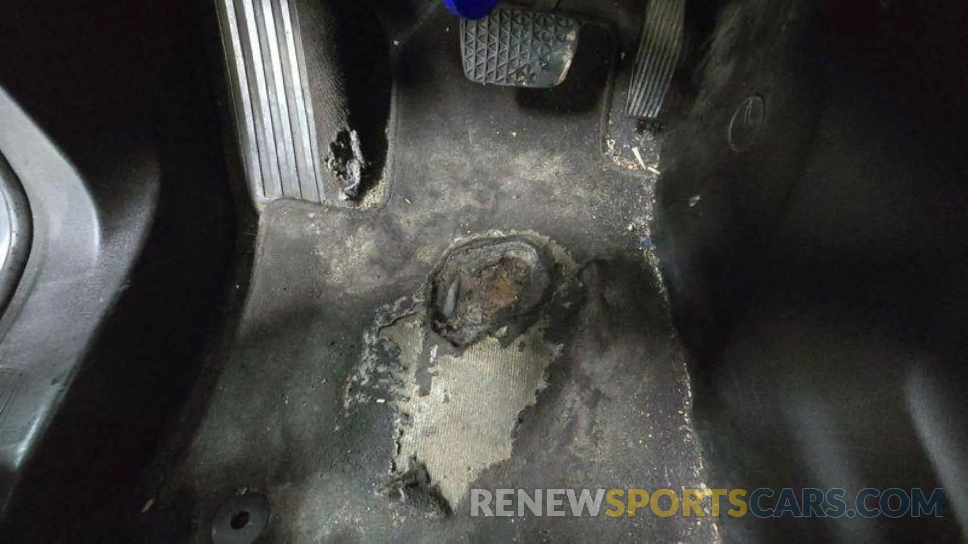 26 Photograph of a damaged car 2GNAXHEV6L6135036 CHEVROLET EQUINOX 2020