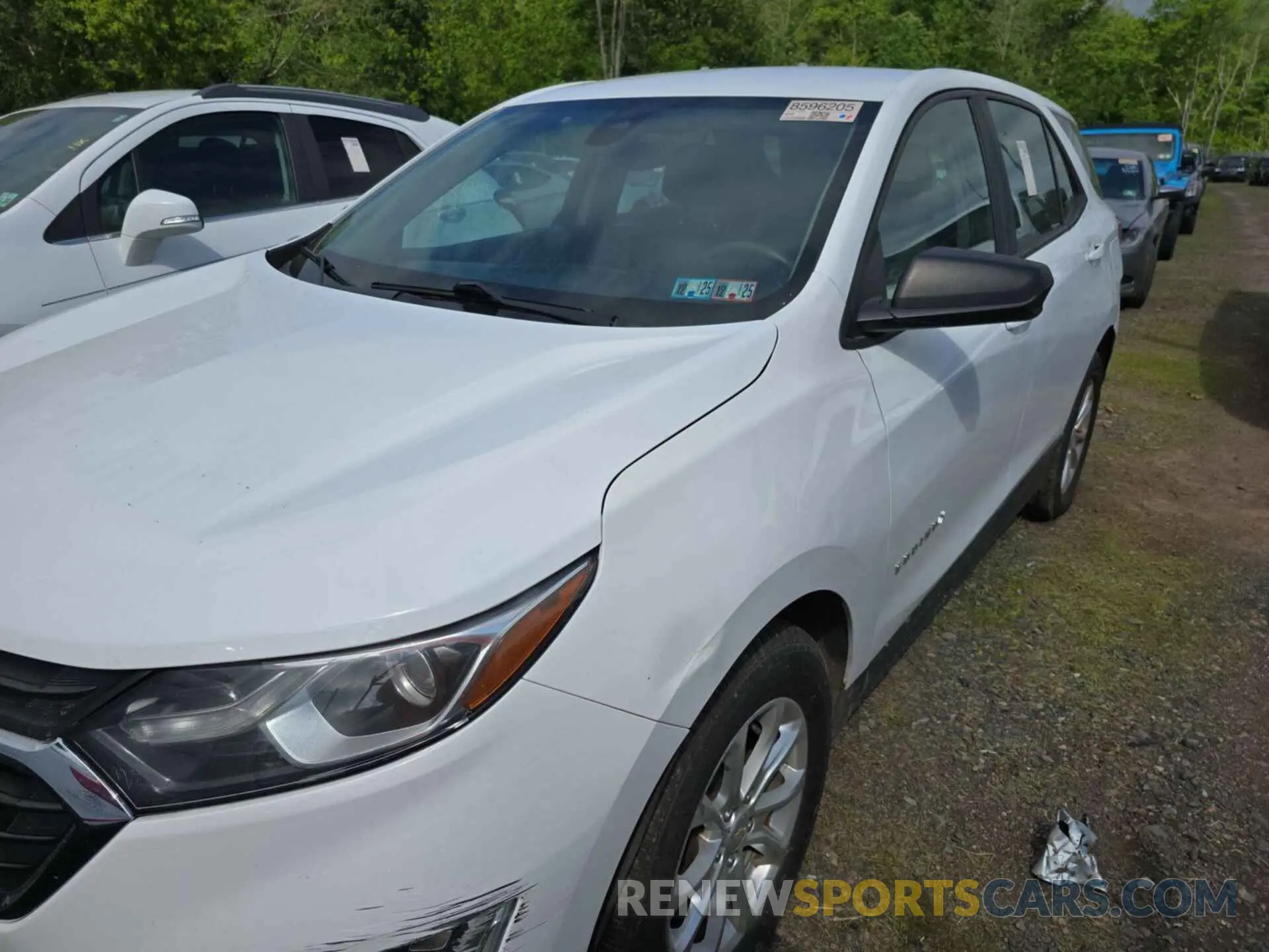 30 Photograph of a damaged car 2GNAXHEV6L6135036 CHEVROLET EQUINOX 2020