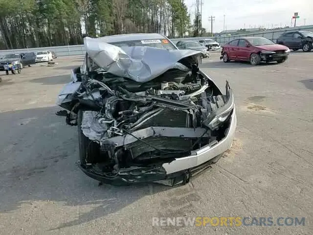 11 Photograph of a damaged car 2GNAXHEV6L6171261 CHEVROLET EQUINOX 2020
