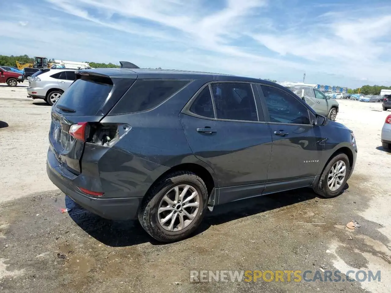 3 Photograph of a damaged car 2GNAXHEV6L6186052 CHEVROLET EQUINOX 2020